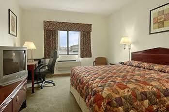 Quality Near Starved Rock State Park Peru